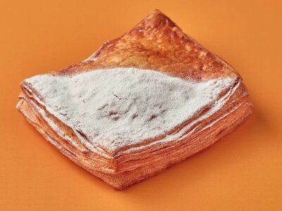 Слойка с заварным кремом