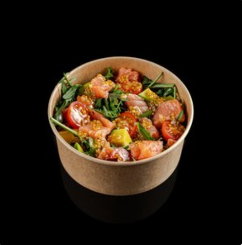 Микс-салат с лососем и авокадо