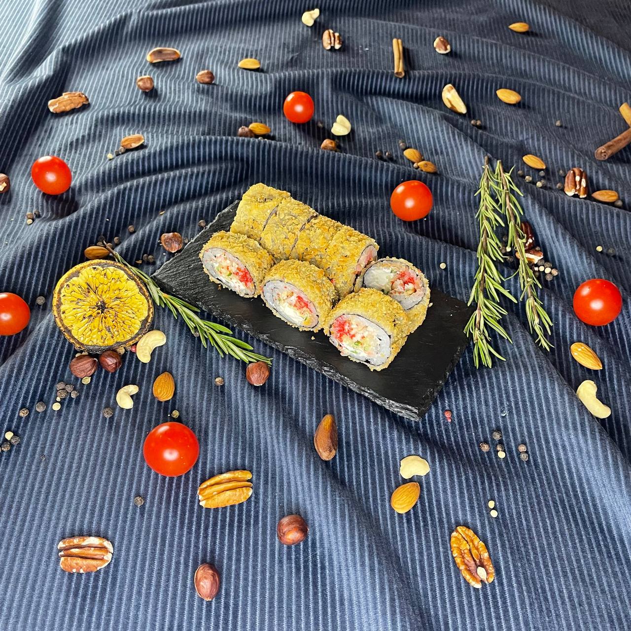 Токио HOT