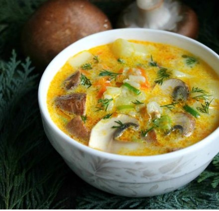 Сырный суп с шампиньонами