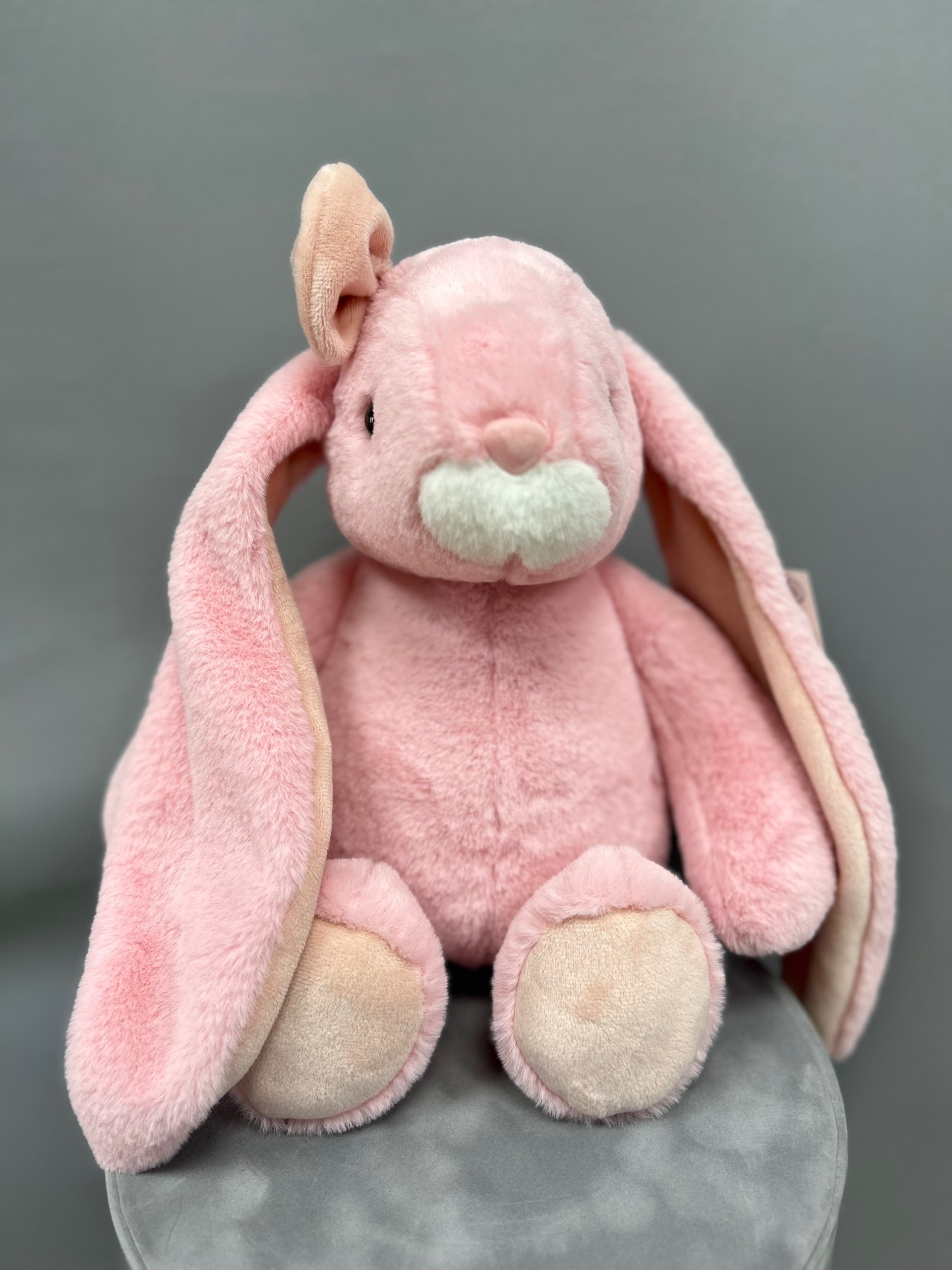 Розовый зайчик