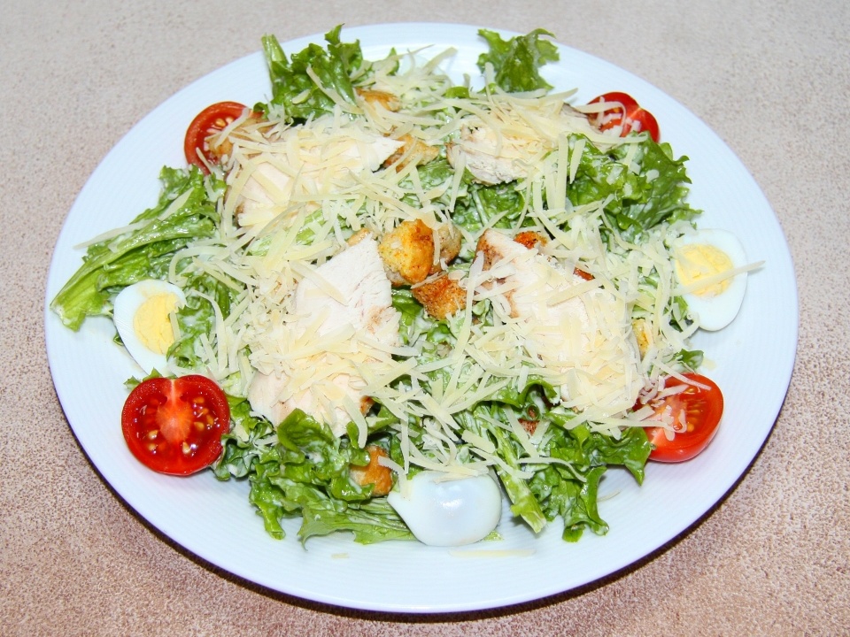 Цезарь с курицей