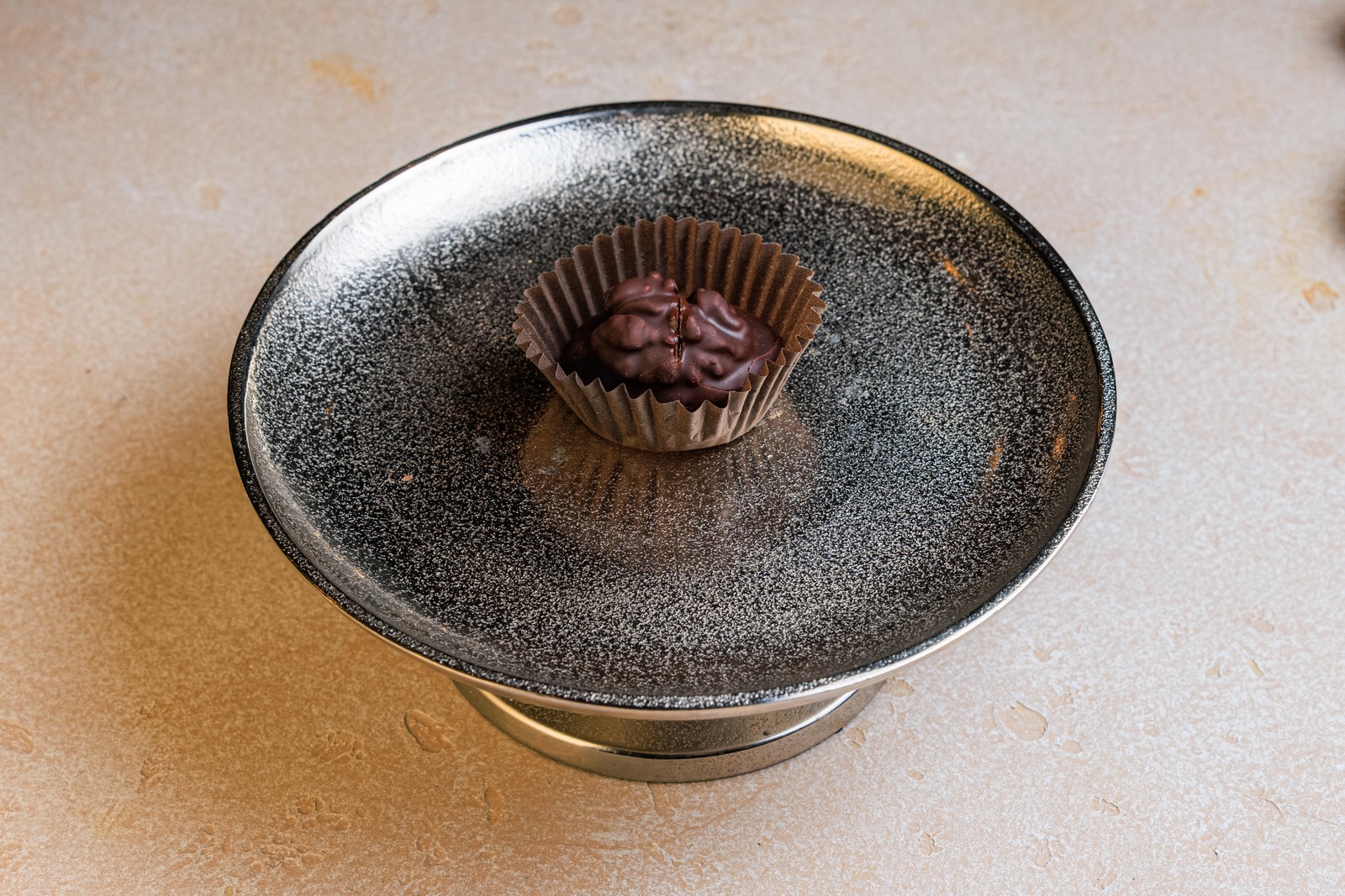 Конфета с черносливом