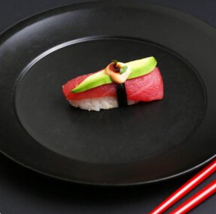 Суши с тунцом