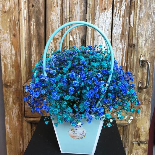 Цветы в коробке