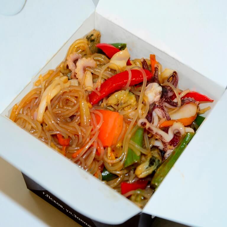 ФУНЧОЗА С МОРЕПРОДУКТАМИ В УСТРИЧНОМ С.