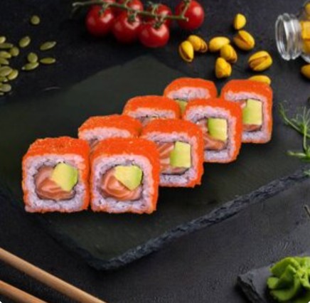 Ролл Калифорния с лососем