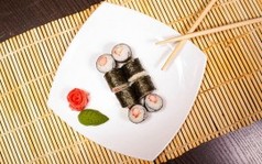 Маки с креветкой