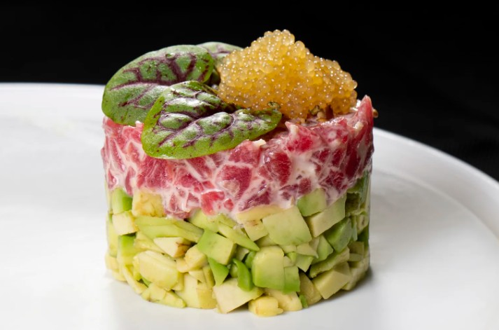 Салат Тартар с Тунцом Йеллоуфин