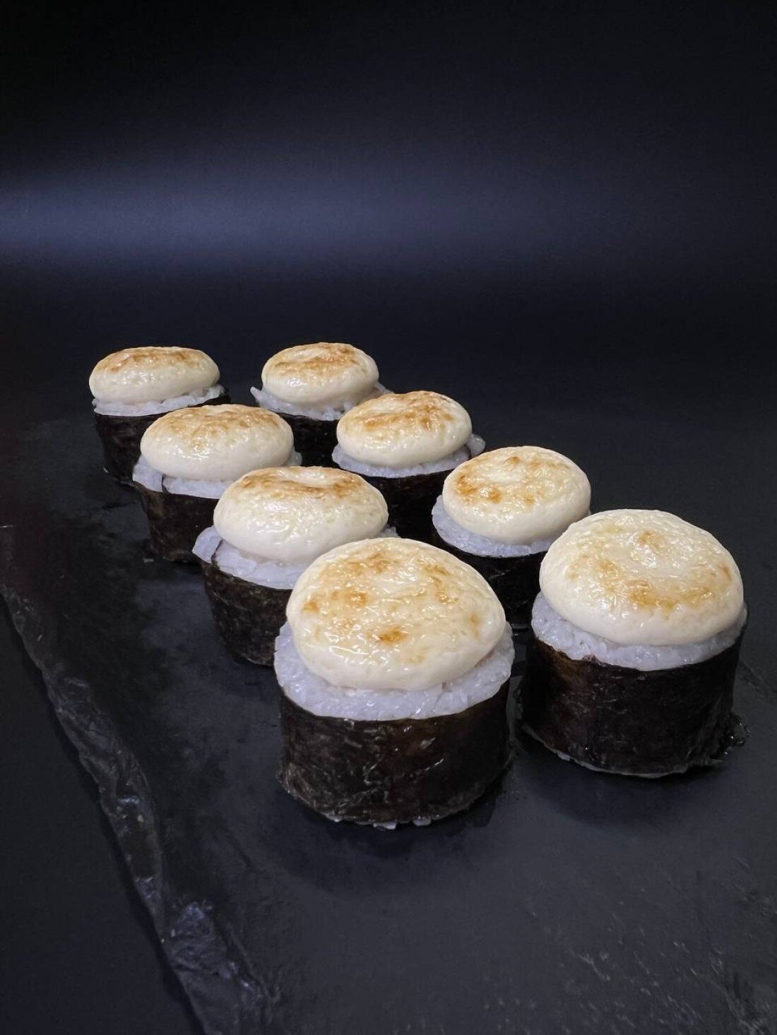 Ролл «Чесночный» 250г