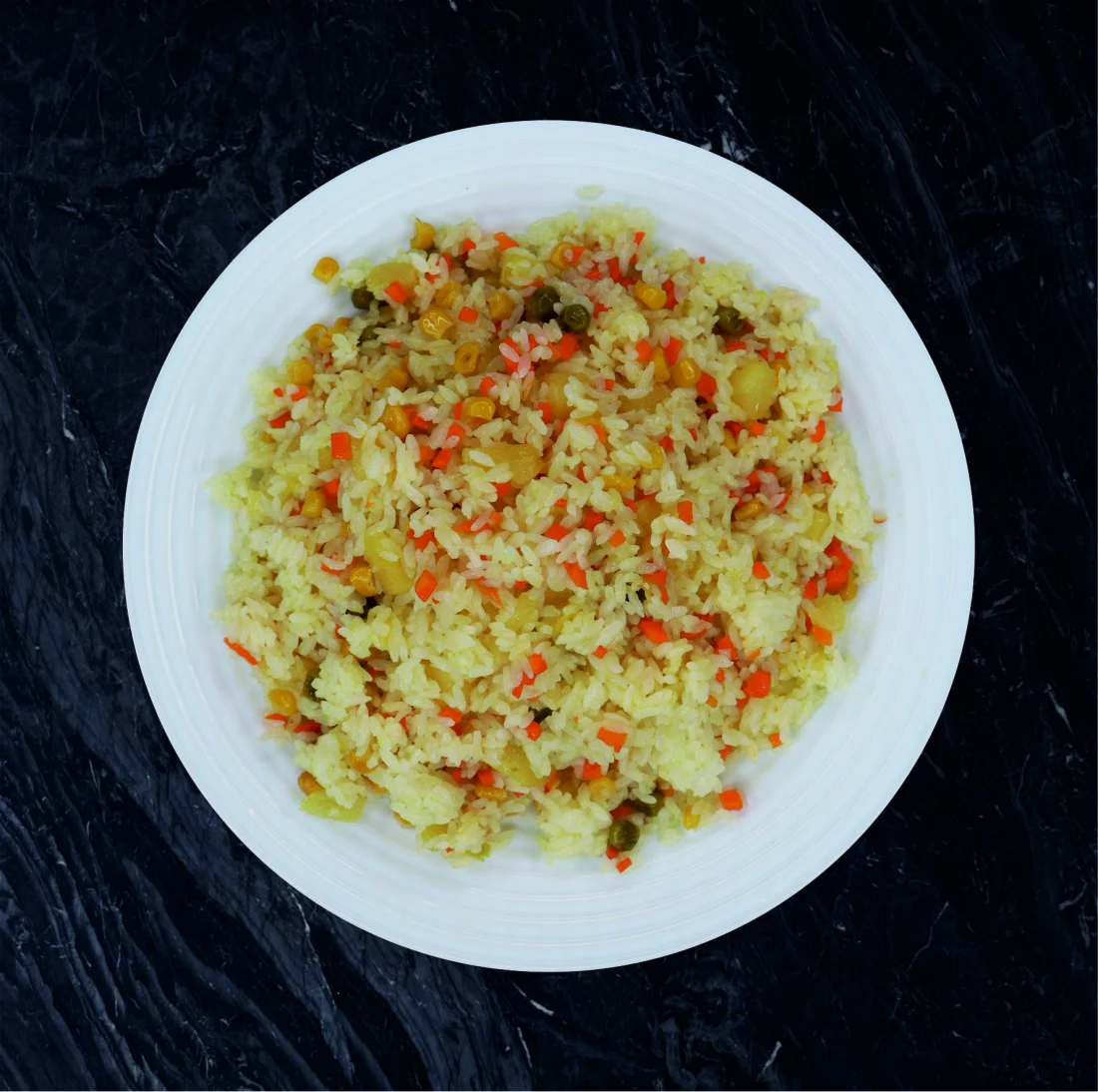 Плов с ананасами и овощами