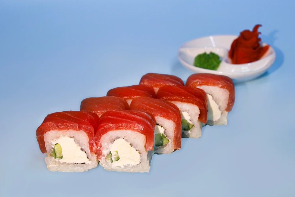 Ролл Филадельфия магуро лайт