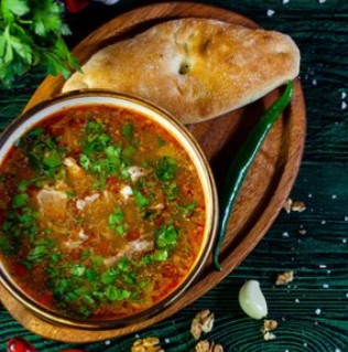 Харчо (ягнёнок) с хлебом