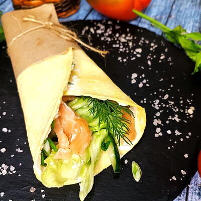 Ролл с сырным кремом и семужкой с/с