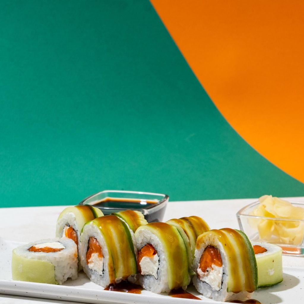 Грин ролл с лососем
