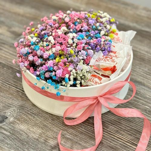 Гипсофила в коробке с раффаэлло (к1931)