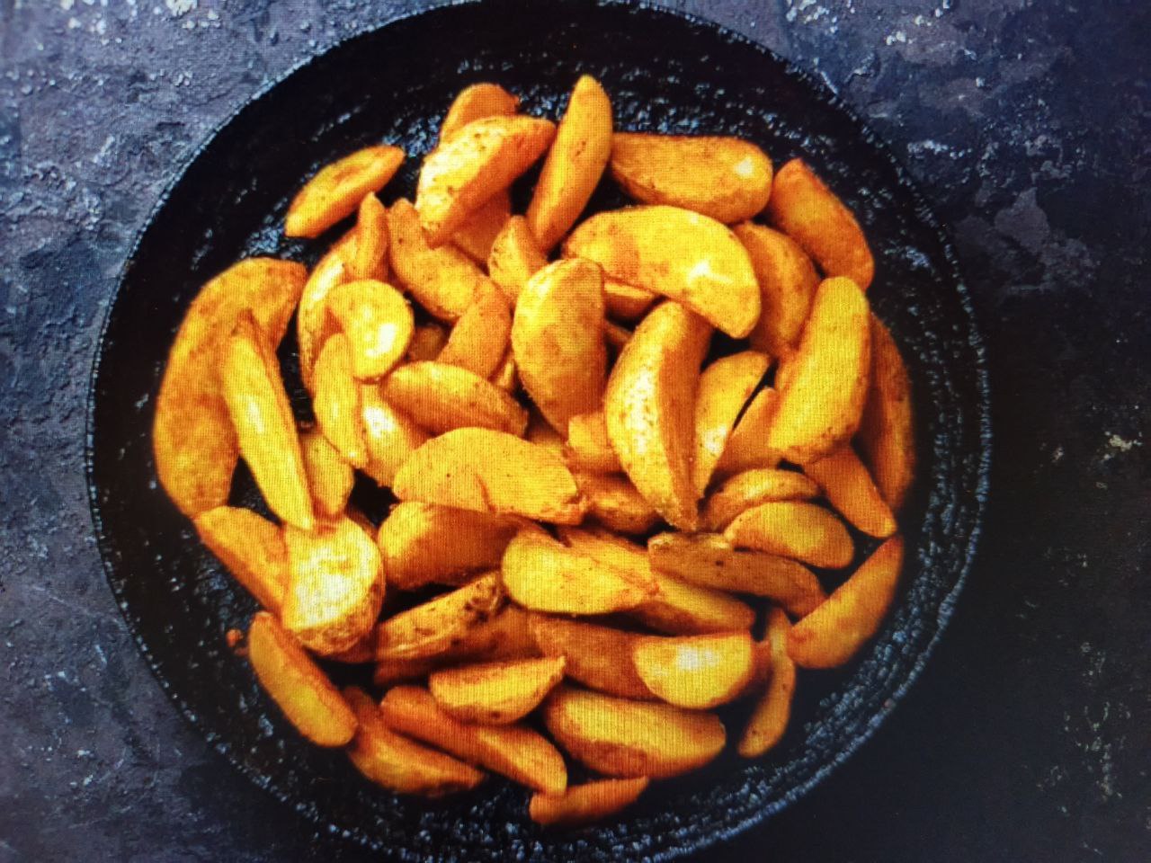 Картофель долечки 