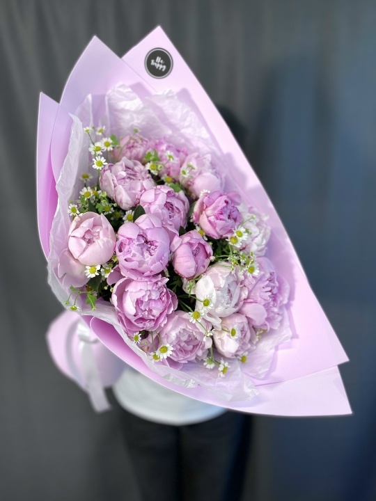 Пионы с ромашками