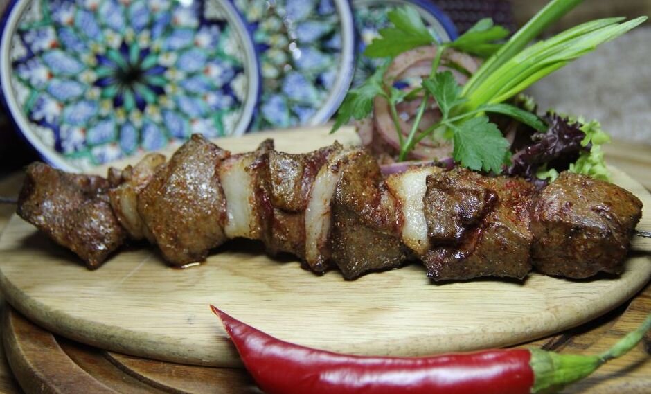 Шашлык из говядины с курдюком.