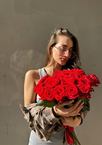 21 роза россия на ленте