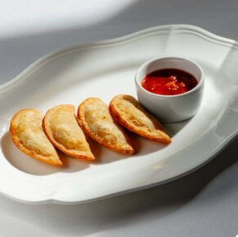 Греческие пирожки чир-чир с говядиной и сулугуни