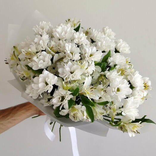 "Ромашки " с альстромериями