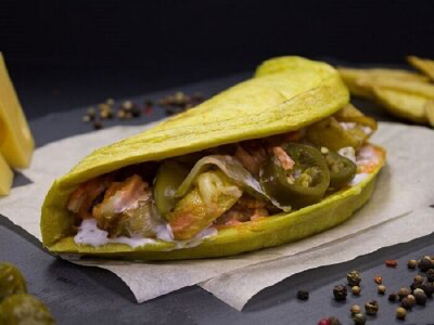 Закрытая пицца Ливанская