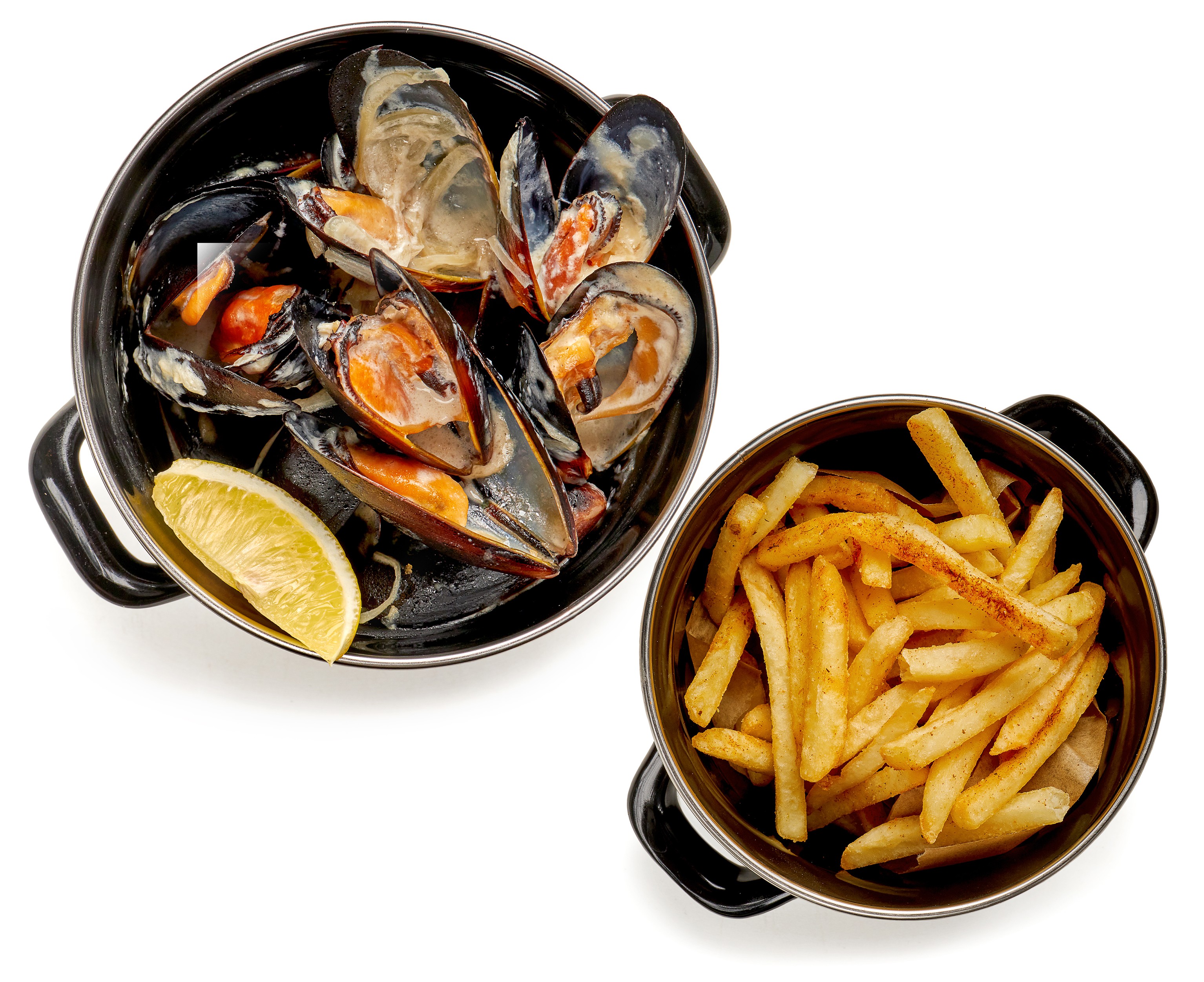 Мидии в створках в соусе Дорблю с картофелем фри