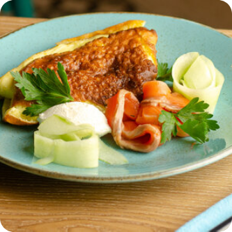 Омлет крем-чиз с лососем