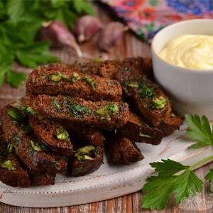 Гренки чесночные ржаные