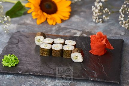 Маки сыр огурец