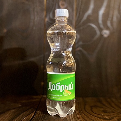 Газированная вода со вкусом цитрусовых