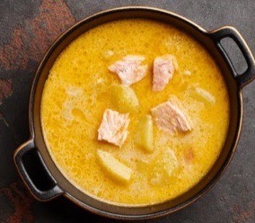Уха по-фински с семгой и сливками