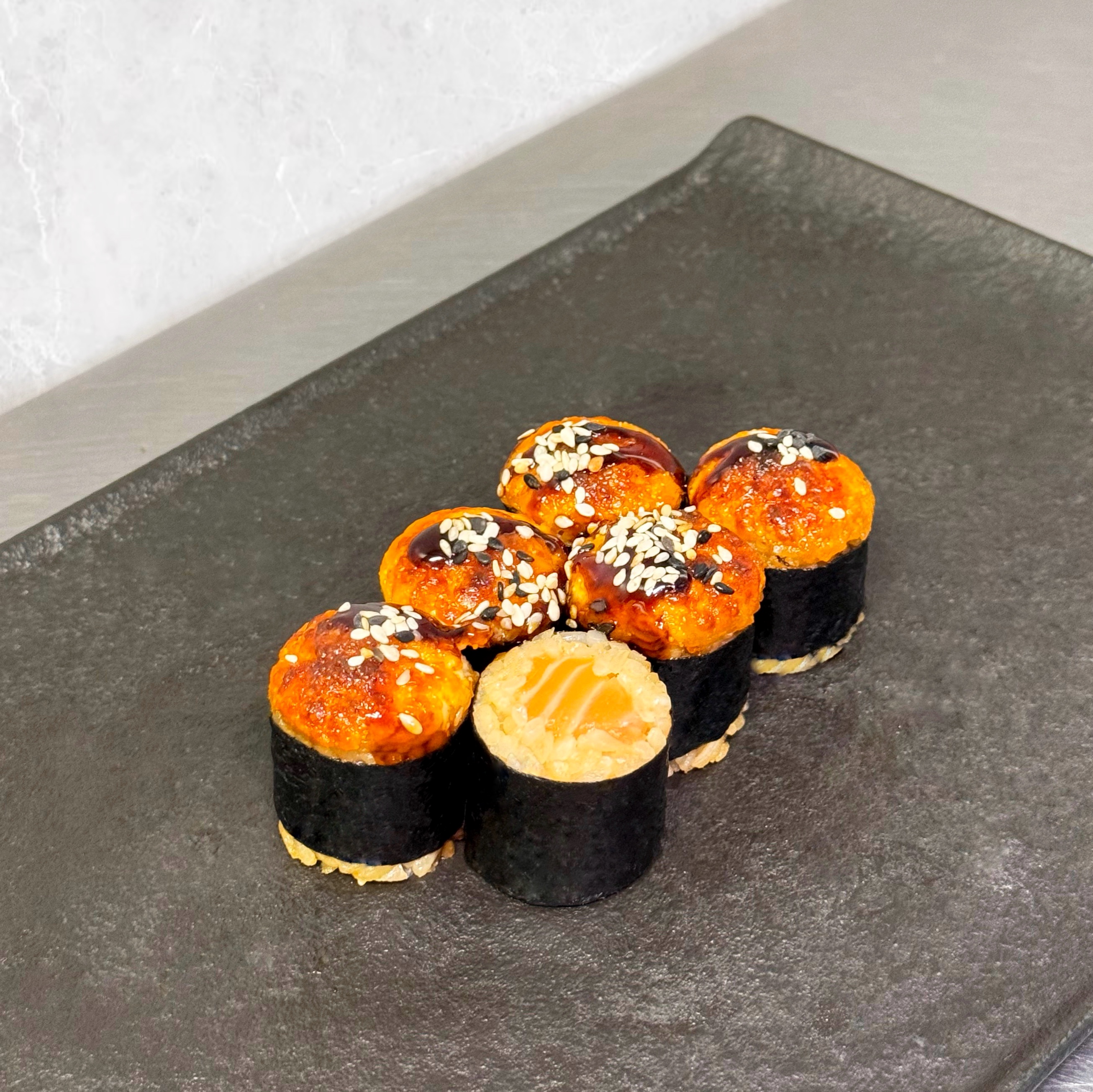 Самон Яки Маки Ролл
