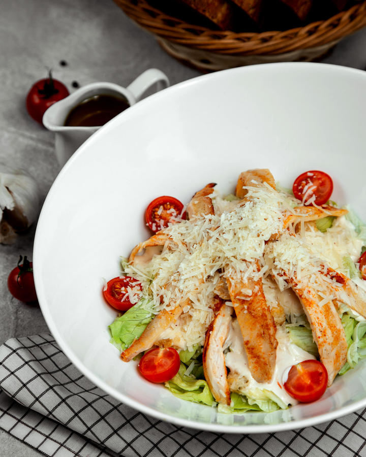 Боул Цезарь с курочкой