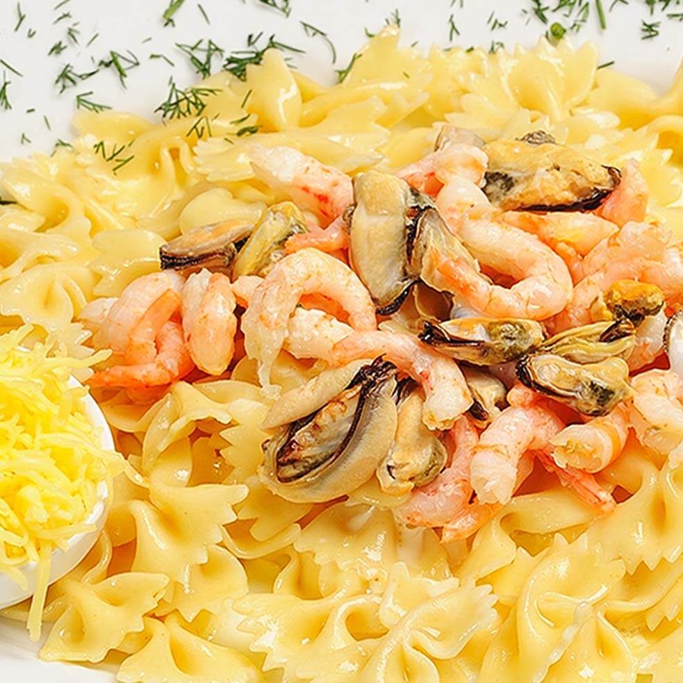 Фарфалле с морепродуктами