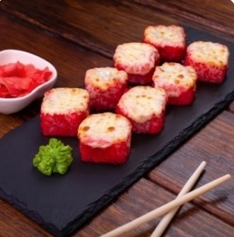 Запеченный с курицей 8 шт