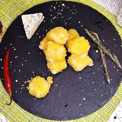 Сыр, жаренный в кляре