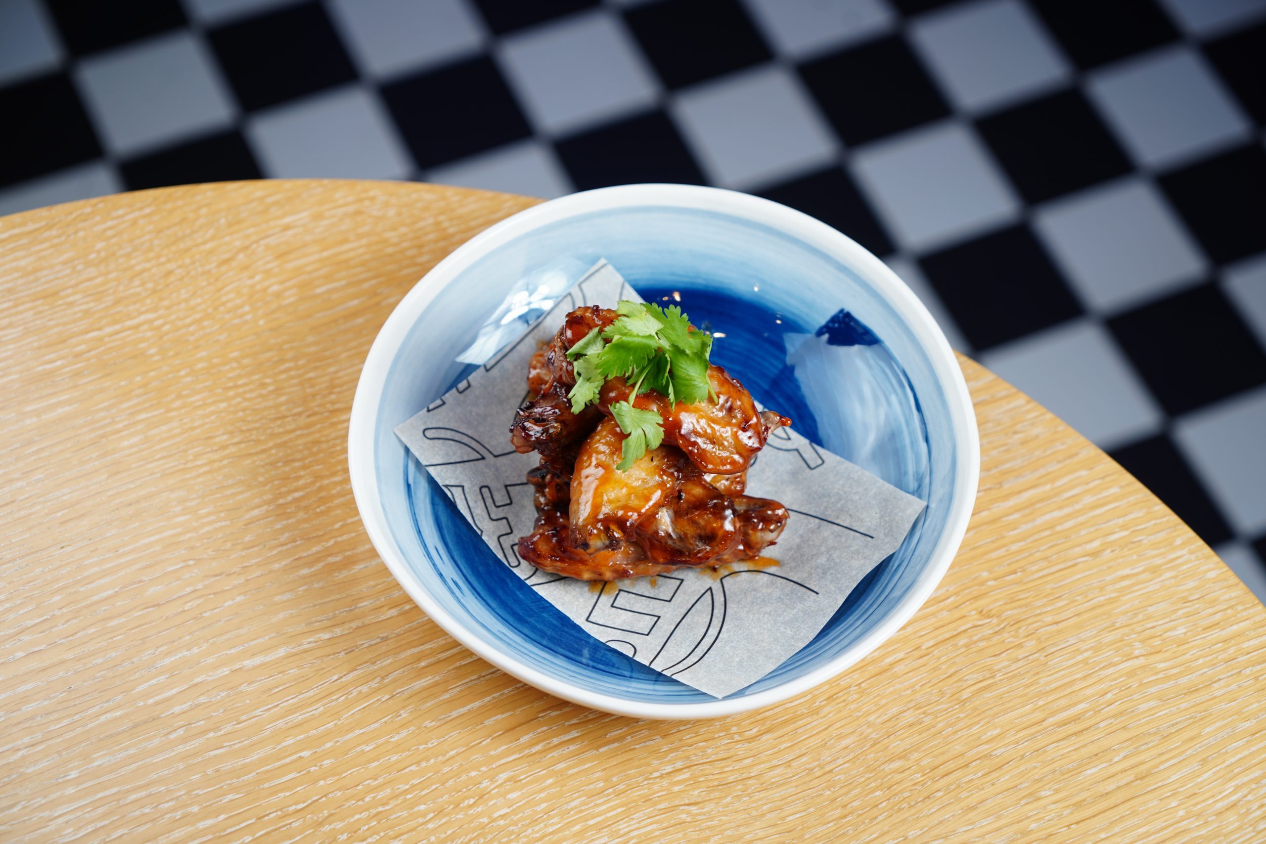 Куриные крылышки Пад тай