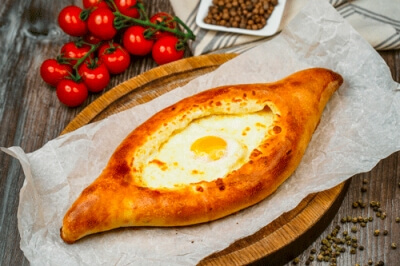 Хачапури по-аджарски маленькая