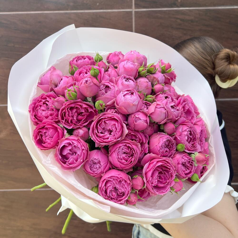 Букет кустовых пион роз