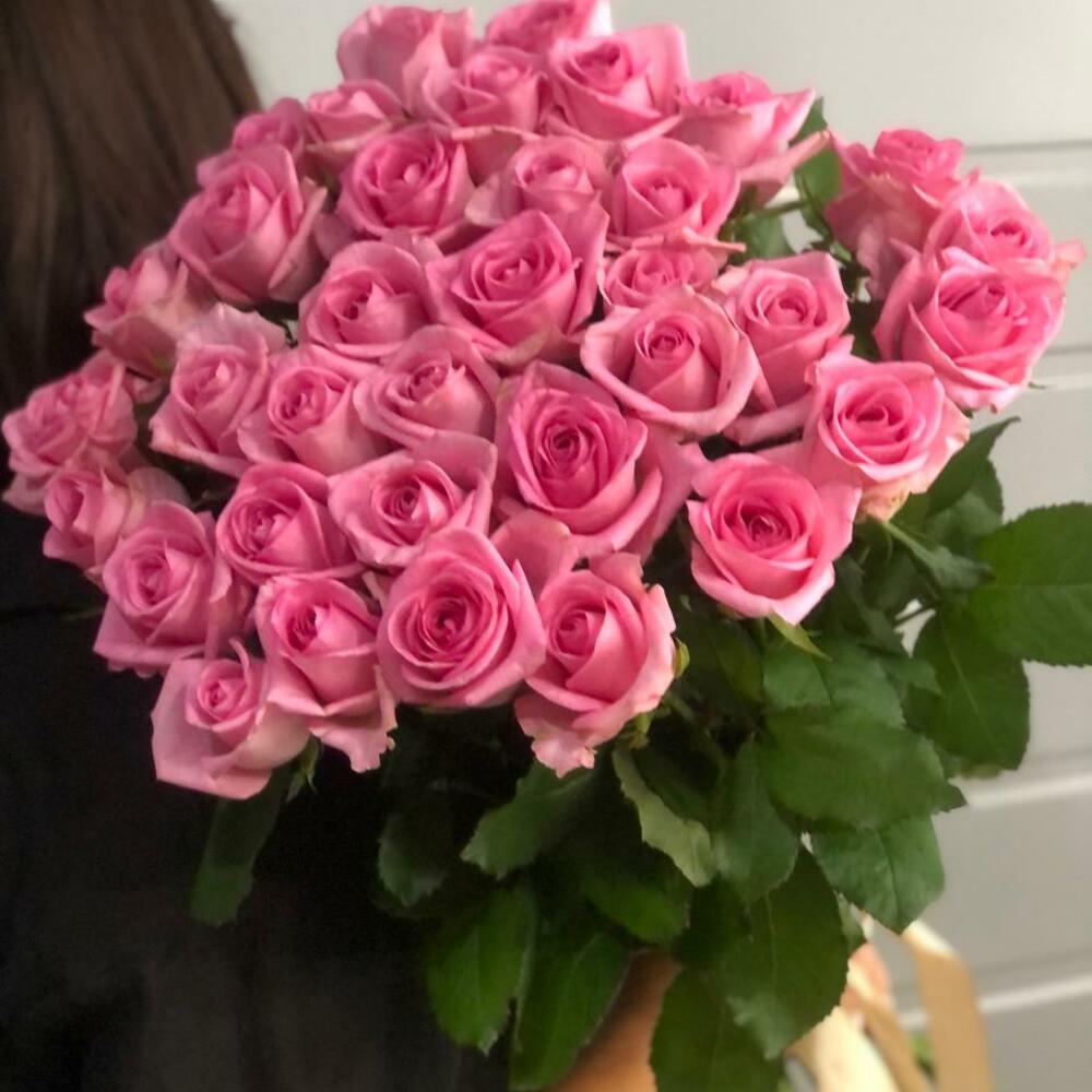 Букет Розовых роз 35 шт 