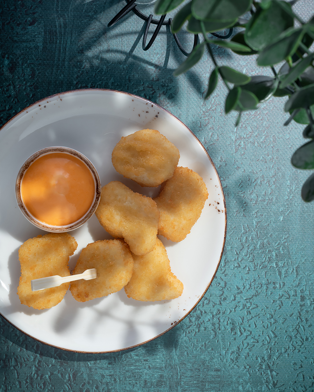 Наггетсы с соусом на выбор