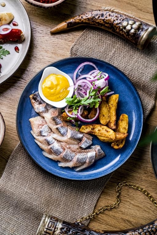 Д Сельдь с молодым картофелем