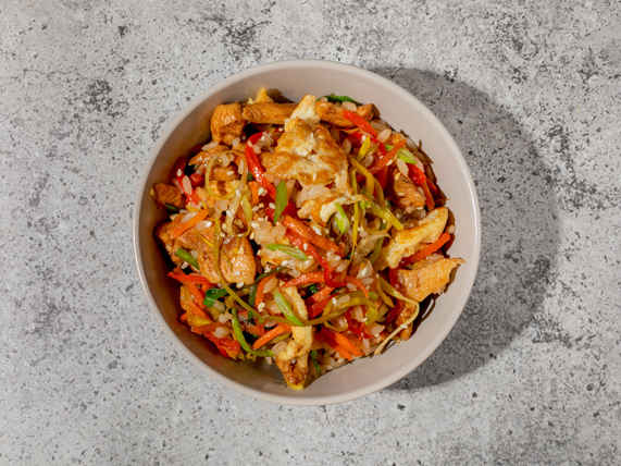 Рис с цыпленком и яйцом