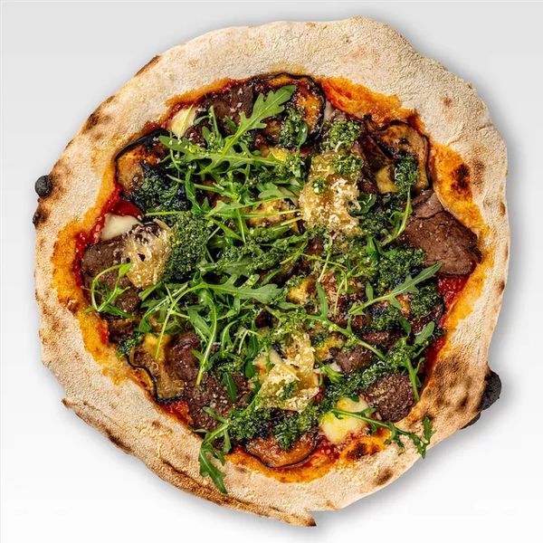 Пицца с Ростбифом, баклажаном и мармеладным луком 22 см