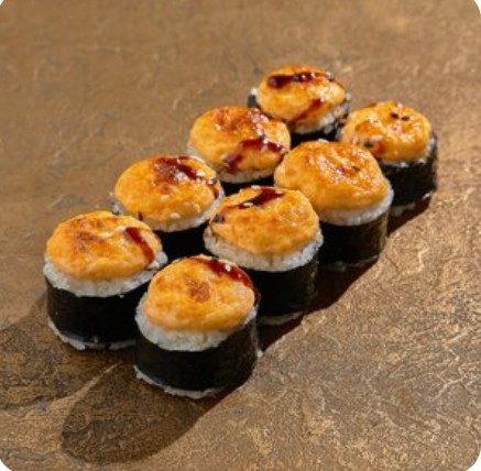 Запеченный ролл острый с лососем