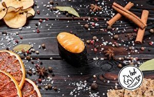 Гункан спайси с чукой 1 шт.