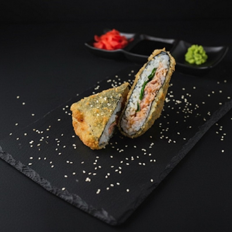 Сендвич с лососем и крабом