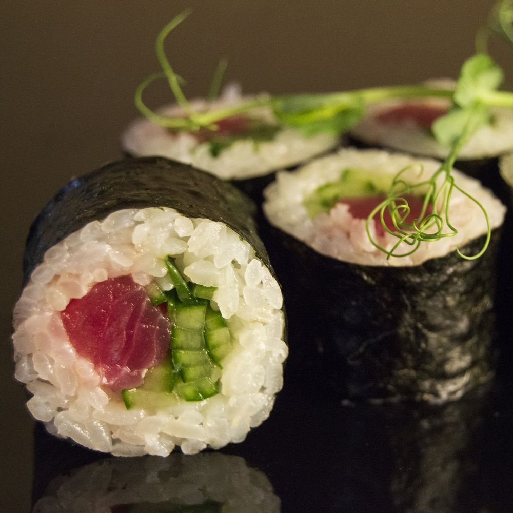 Маки тунец огурец